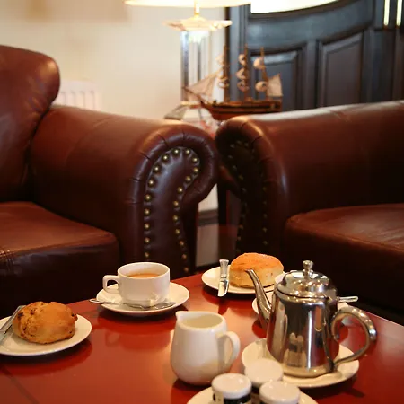 钻石海岸酒店 酒店 恩尼斯克朗