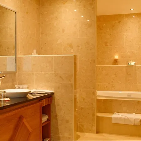 دياموند كوست فندق 4*